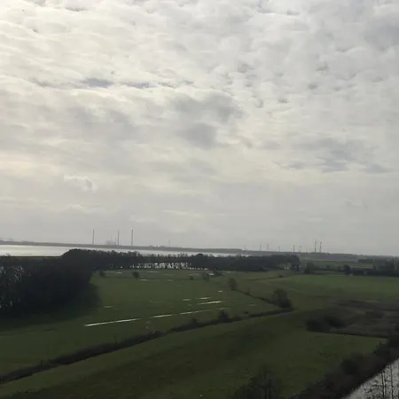 Apartment Tief 10 Mit Internet 101