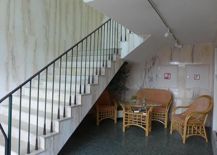 Apartment Tief 10 Mit Internet 101 *